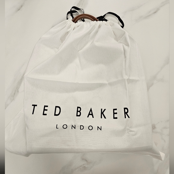 Ted Baker Women's Flo Beige Logo Tote Handbag, Beige, Medium - Picture 2 of 13